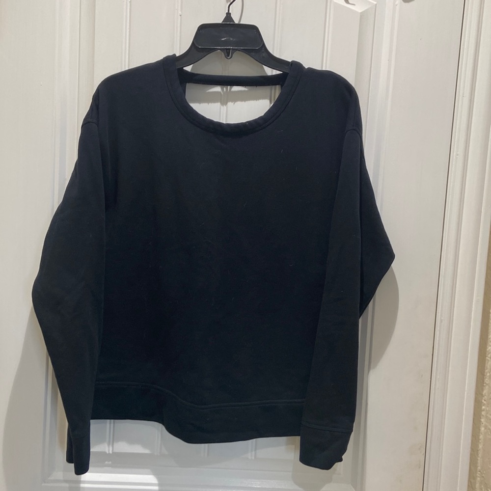 Nike v back crew neck
